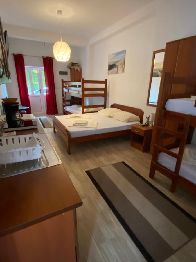 Vila Corovic Кумбор Екстериор снимка